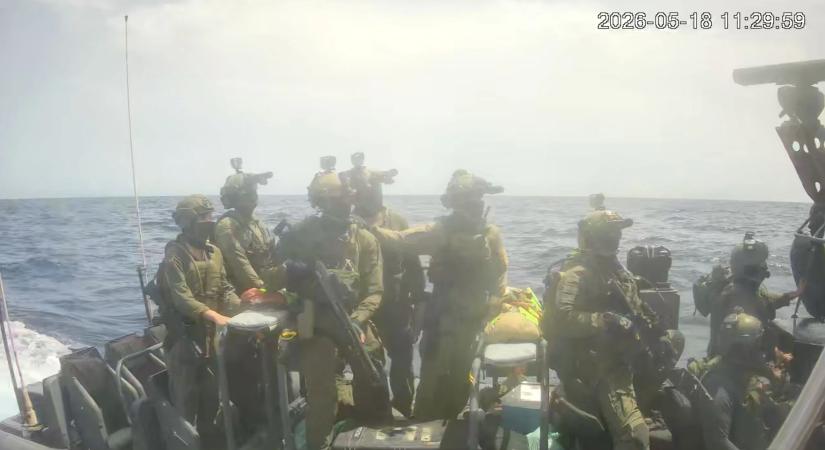 Az izraeli haditengerészet 428 flottilla-aktivisták szállított az asdódi kikötőbe
