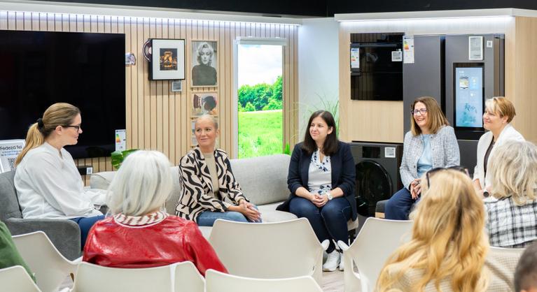 AI és digitális túlterheltség: így alakítja át a technológia a női karriereket