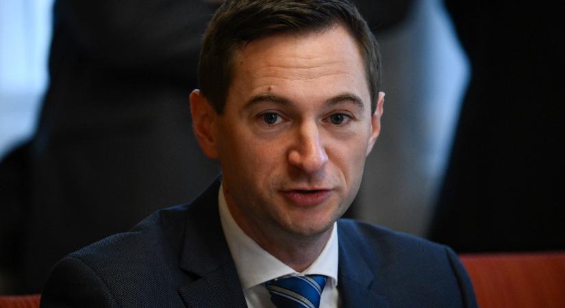 Miniszterelnöki időkorlát, kekvák – itt a Tisza-párt első Alaptörvény-módosító javaslata