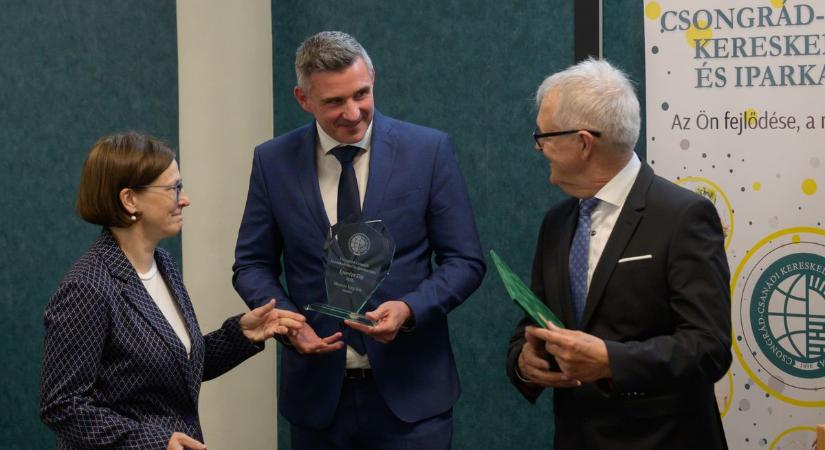 Díjakat osztott a kamara, vállalkozókat és diákot is jutalmaztak