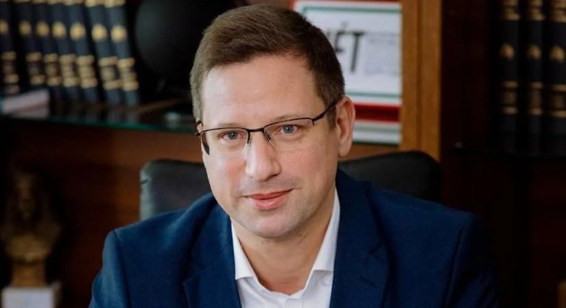 Gulyás Gergely: A Tisza Párt alkotmánymódosítása az eddigi szigorú migrációs politika felszámolását célozza