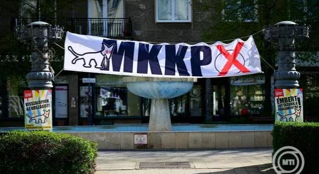 Bíróságon támadja meg a Kutyapárt a 686 millió forintos kampánytámogatás befizetéséről szóló határozatot
