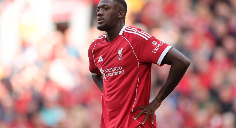 Küszöbön a búcsú? Konaté még mindig nem hosszabbított a Liverpoollal