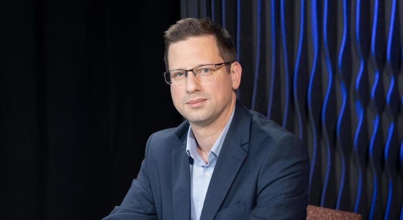 Gulyás szerint a Tisza alkotmánymódosításából az következik, hogy lazítanak az eddigi migránspolitikán