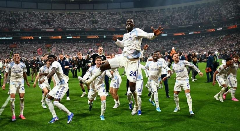 Történelmet írt az El-specialista spanyol edző, 44 év után ismét nemzetközi trófeát nyert az Aston Villa