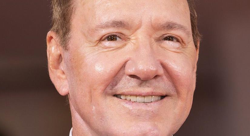 Kevin Spacey megjelent a Cannes-i Filmfesztiválon – a szexuális zaklatási vád óta visszvonultan él