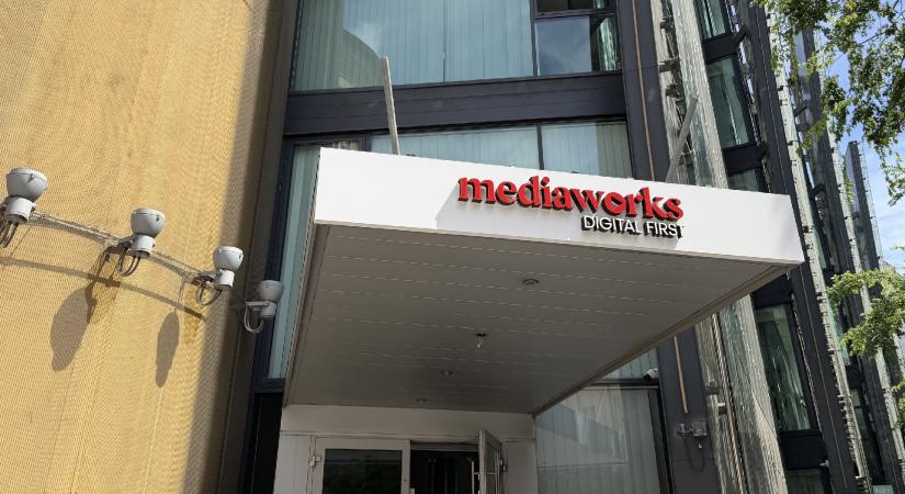 Januárban Mészáros cégétől bérelt félszáznál is több autót a Mediaworks