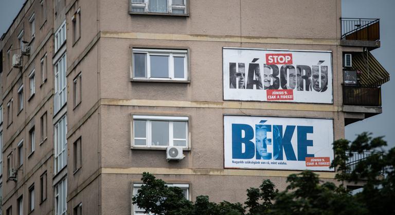 A mini Feritől a háborún át a két tojásig – ilyen volt az élet a plakátország éveiben
