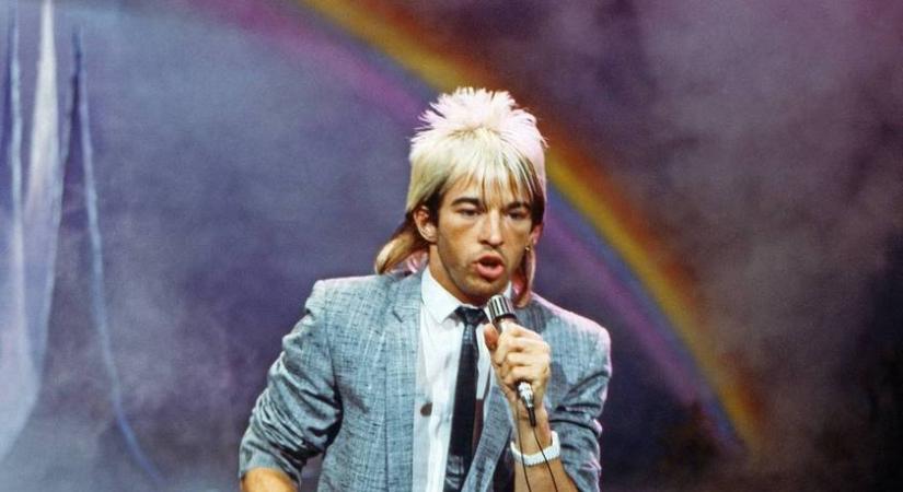 Ő énekelte a Végtelen történet főcímdalát: a 67 éves Limahl mellett ma már elmennél az utcán