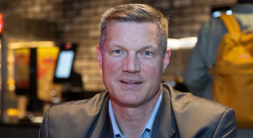Hárommilliárd forint támogatást nyert el a Vári Attila vezette alapítvány - Közben zajlik a nyomozás körülötte