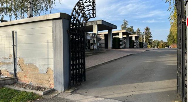 Hamarosan kiürítik a lejárt sírhelyeket a komlói temetőben