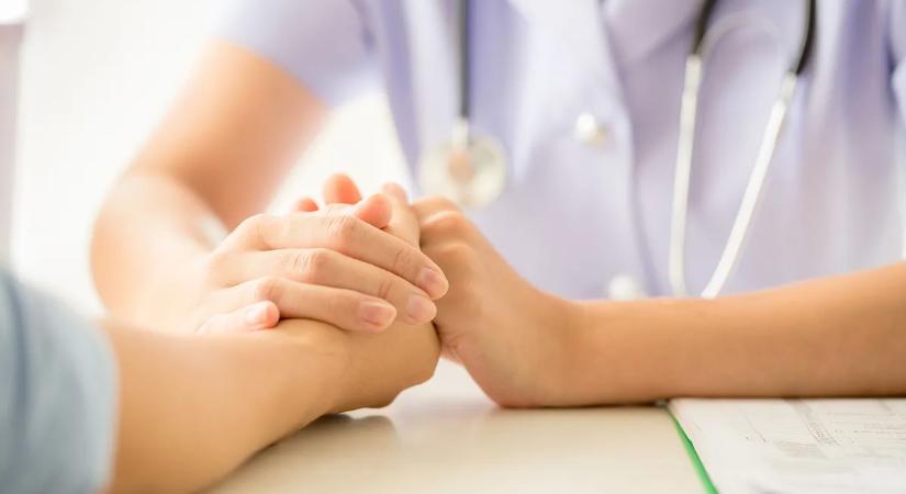 „Nem bírom ezt tovább” - Mellrákkal diagnosztizálták a gyönyörű színésznőt