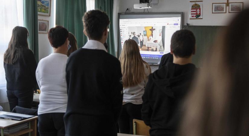 Abúzust emleget Rubovszky Rita több volt diákja