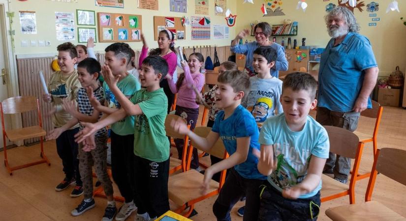 Mus-E: művészetet minden gyereknek