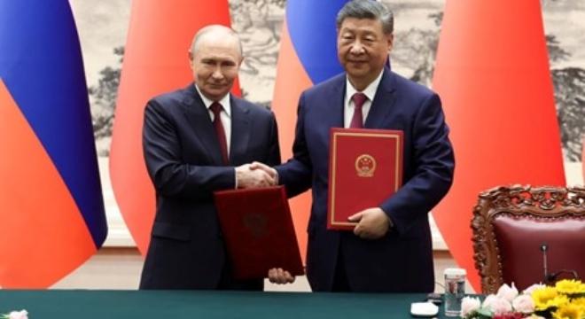 Trump – Putyin csúcs Kínában?