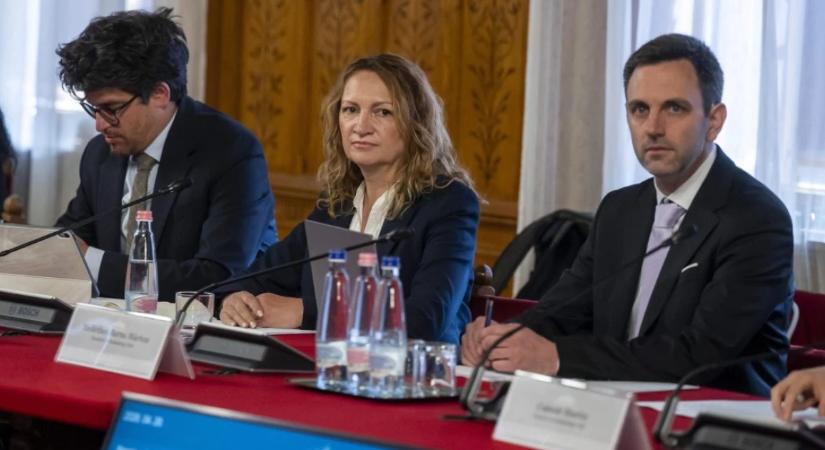 A devizahitelesek pereihez is hozzányúl a Tisza az új javaslatában