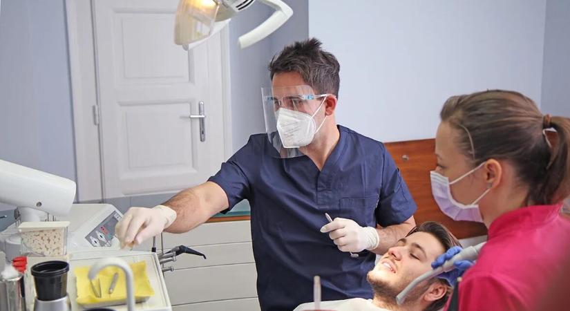 Fogászati beavatkozások: kulcs a szájüreg hosszú távú egészségéhez