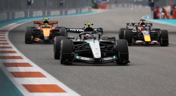A Mercedes és a McLaren is nagy fejlesztésekkel jön Kanadába
