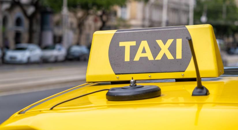 Őrjöngött és megverte a 70 éves taxist Kecskeméten – drogot is találtak a férfinál