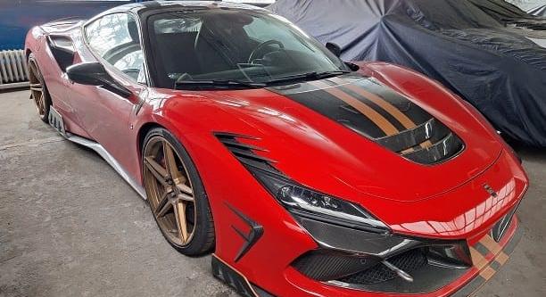 Ferrari 135 millióért, Lamborghini 95-ért – kiderült, milyen luxusautók kerülnek kalapács alá a NAV-nál