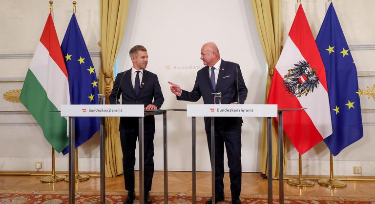 Osztrák kancellár: A magyarok a blokád és az elszigetelődés ellen szavaztak, és az európai értékek mellett döntötetk
