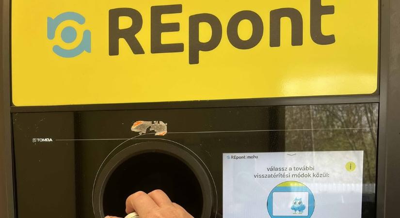 Így variált a boltos a visszaváltós palackokkal – nagy pénzt kaszált a gógyis "üzletember"