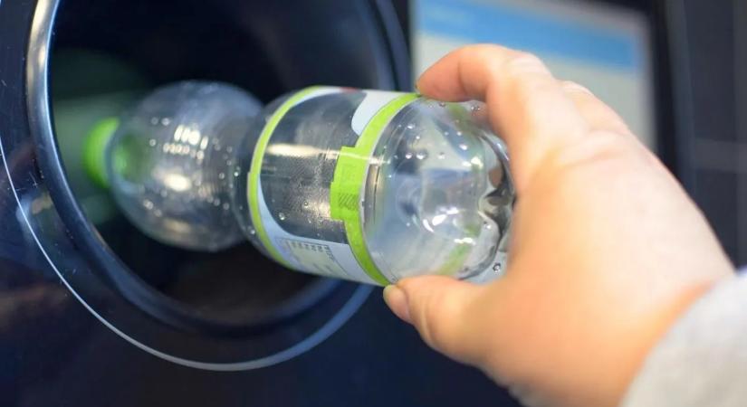 Végtelenített pénzkereset Kecskeméten: addig járt a palack az automatához, amíg börtön lett a vége