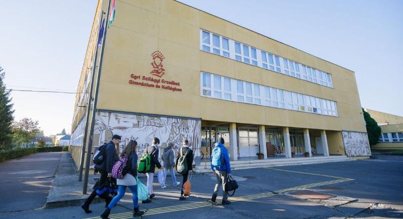 Rangos elismerésben részesült az egri Szilágyi Erzsébet Gimnázium