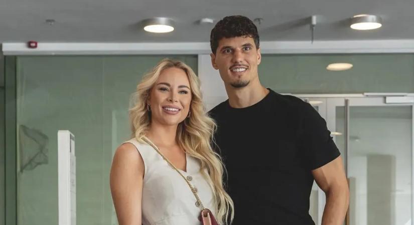Szórja a pénzt vagy átveri a követőit? Honnan telik a luxusra Bódi Bence párjának?