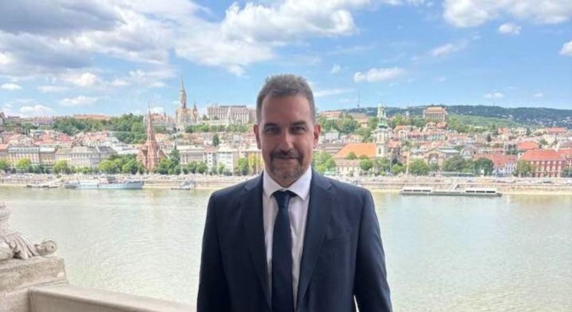 Közleményt adott ki a Fidesz-frakció: kevesebb Facebookozást és több kormányzást várnak a Tisza Párttól