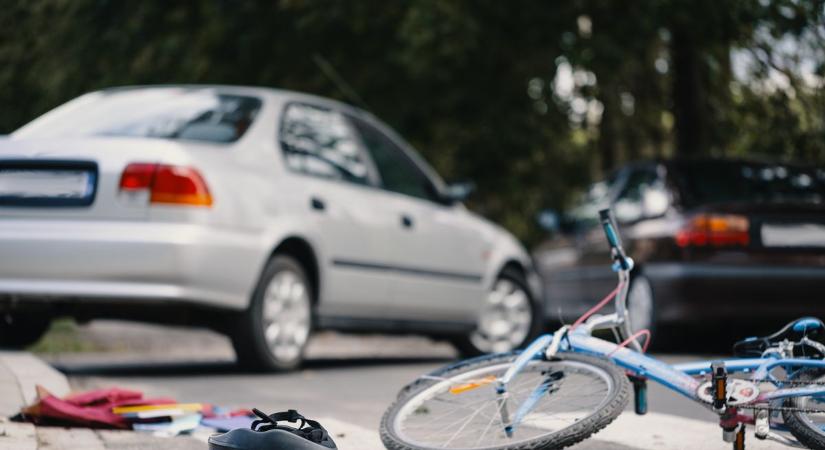 Elítélték az autóst, mert a zebrán elütötte a nyugdíjas jegyzőt