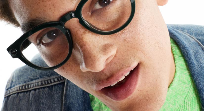 Leleplezte új okosszemüvegét a Samsung és a Google