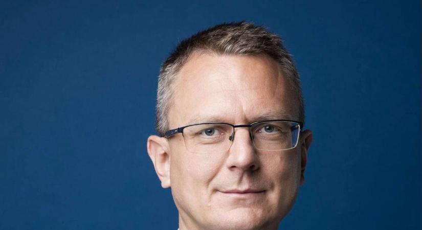 Rétvári: elfogadhatatlan a keresztény kultúra védelmének kitörlése az Alaptörvényből!