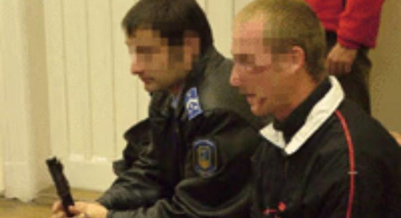 Katona gyilkolt a pamuki kocsmában, majd felakasztotta magát