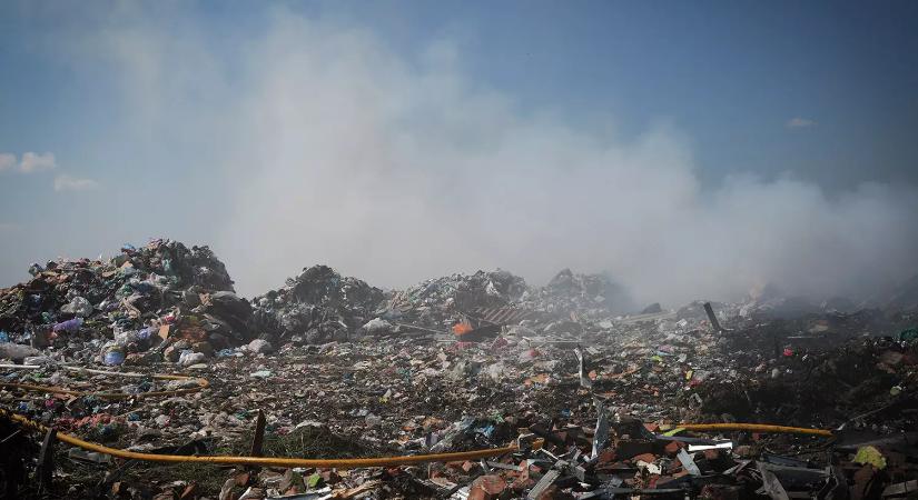 Упродовж доби рятувальники двічі ліквідовували пожежі на сміттєзвалищі у селі Барвінок