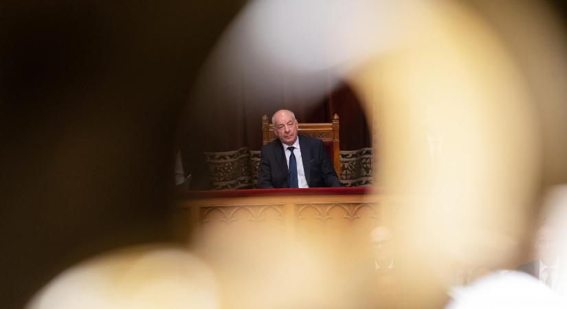 Tíz nap alatt csaknem 400 ezren csatlakoztak Magyar Péter követeléséhez, hogy Sulyok Tamás mondjon le