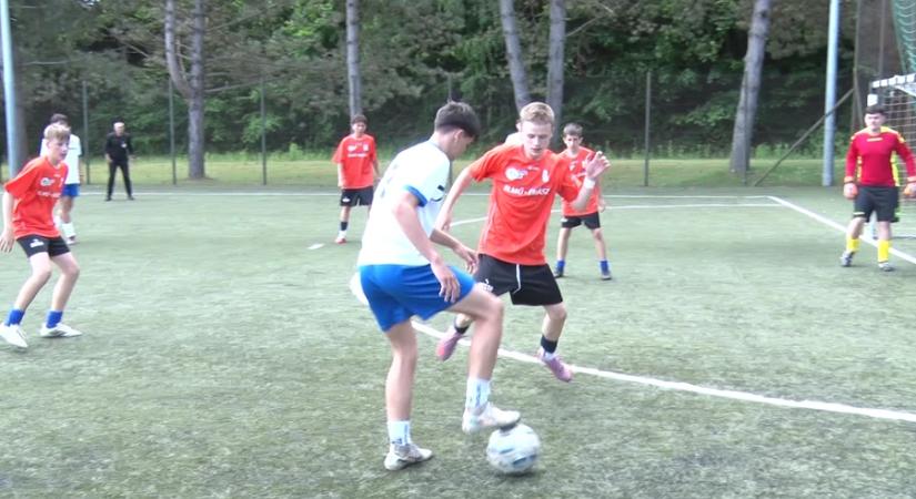 Nagy küzdelem a kis iskolák labdarúgótornáján