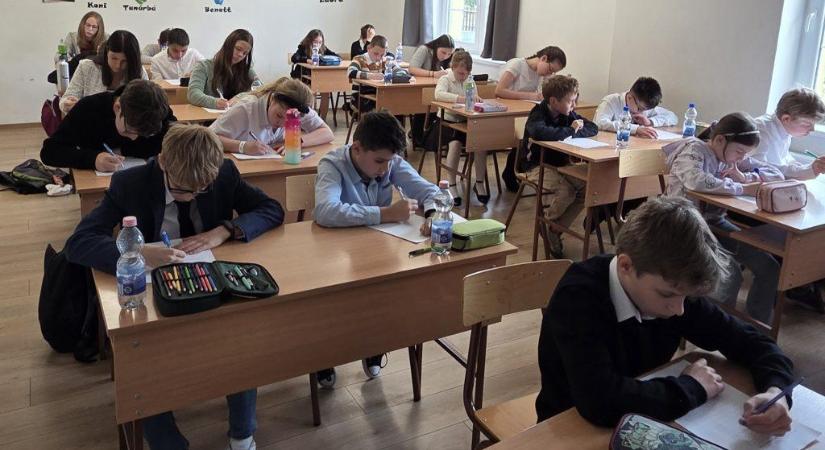 Tenken várták a XIII. Földi János országos természettudományi verseny nevezőit