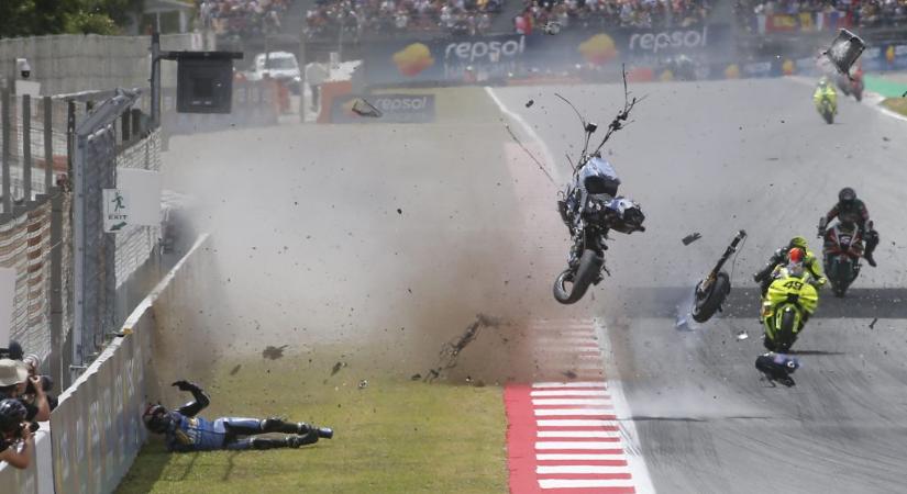 Kidőltek a MotoGP világsztárjai a Magyar Nagydíjról