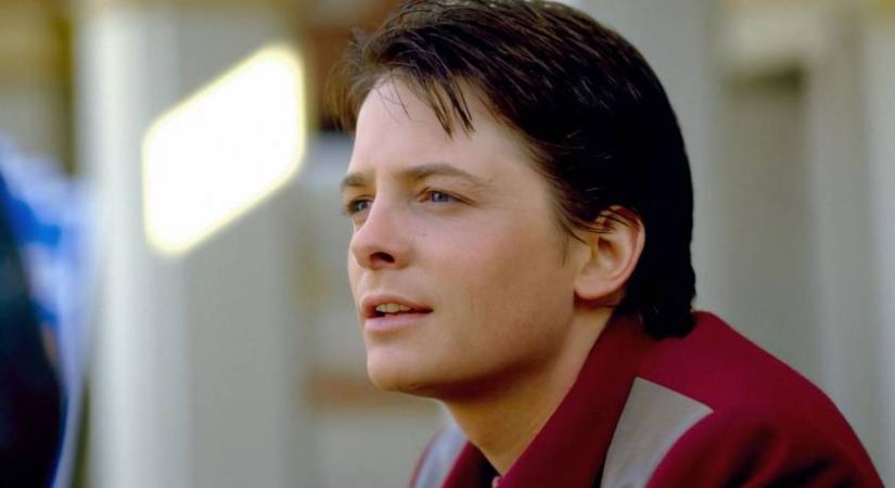A 64 éves Michael J. Fox friss felvételen: a Vissza a jövőbe sztárja egyre nehezebben mozog