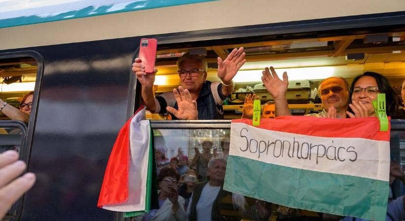 Holnap hajnalban érkezik Sopronba a Csíksomlyó Expressz