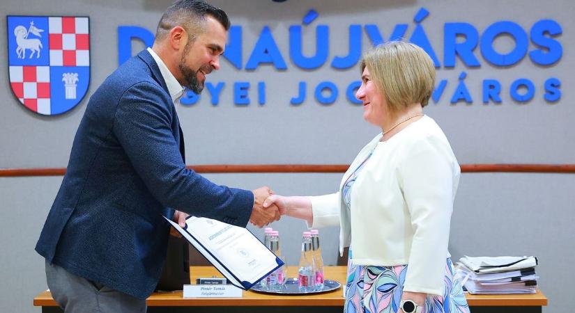 Az indítható óvodai csoportokról és kinevezésekről is döntött a közgyűlés díjátadó után