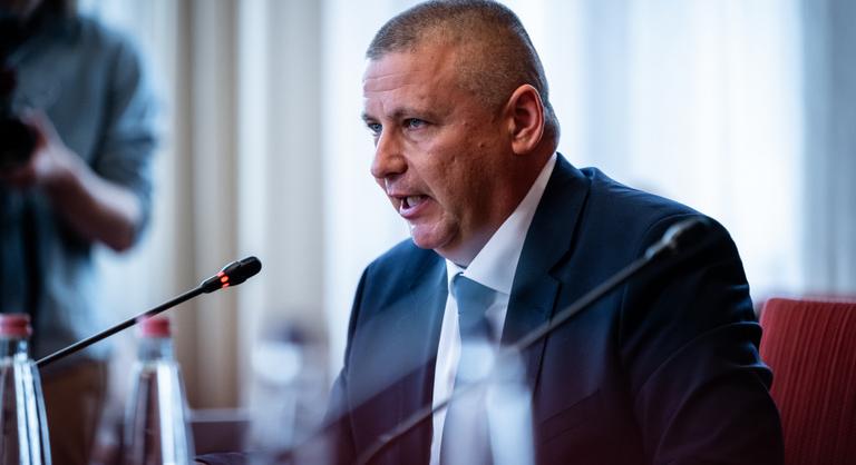 Ruszin-Szendi Romulusz átírja a korábbi terveket, új korszak jöhet a honvédségnél