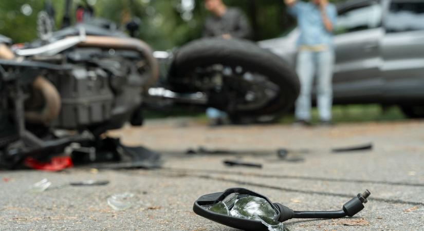 Ismét baleset történt Pécsváradnál, most egy motoros csapódott az árokba