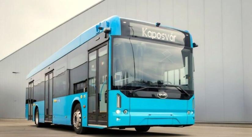Kaposváron tényleg nem törölték, csak módosították a villanybusz tendert, 2027-ben jöhetnek az elsők