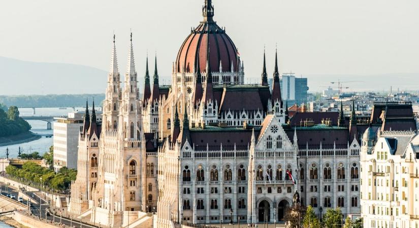 Rendkívüli bejelentések érkeztek Bécsből – Magyarország új irányt vesz