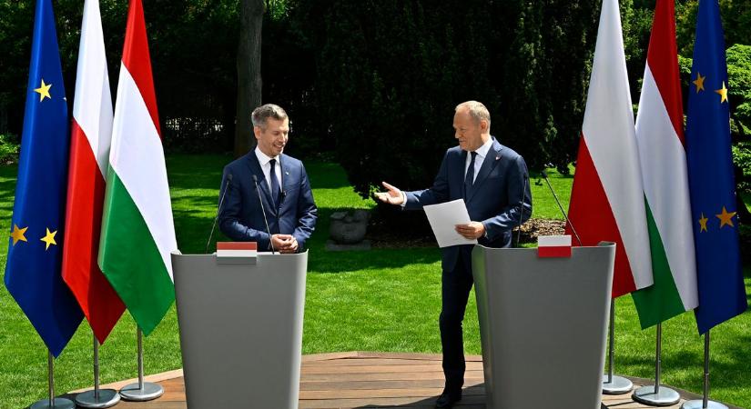 Protokollfőnöke tette nevetségessé Magyar Pétert?