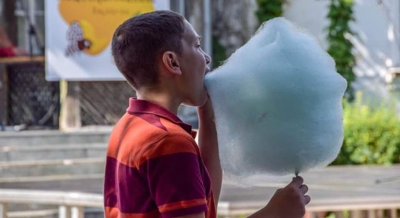 Ekkora vattacukrot még soha senki nem evett Magyarországon! Hihetetlen rekord készül Borsodban