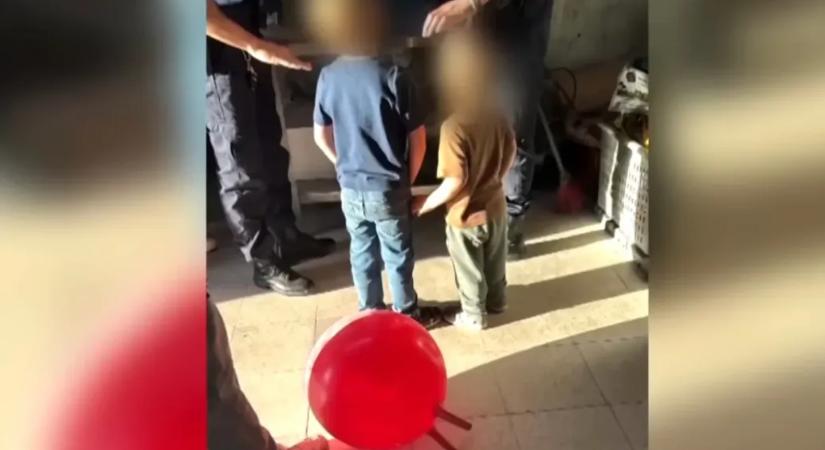 Magára hagyta három- és ötéves kisfiát egy országút mentén egy francia nő Portugáliában