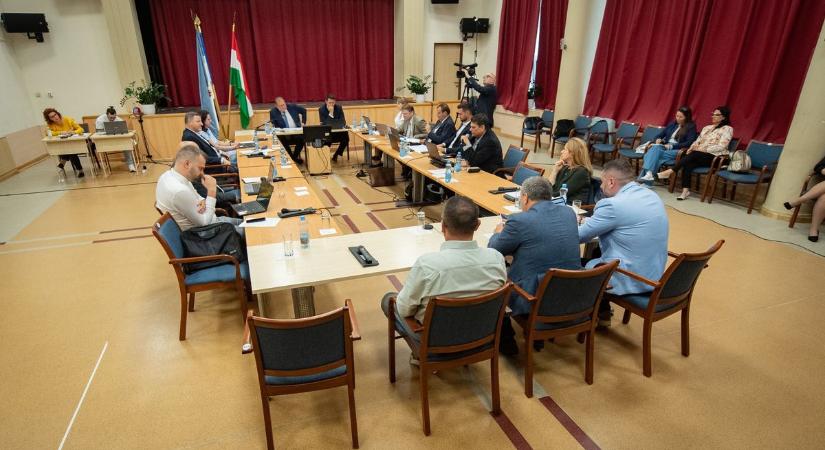 Lépett a hajdú-bihari önkormányzat, szigorítást vezetnek be az e-rolleresekre – fotókkal